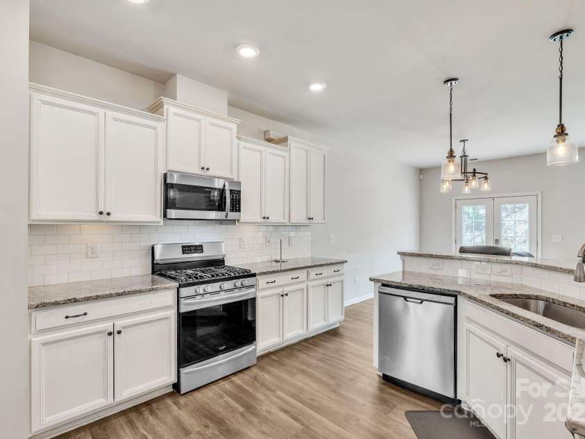 17712 Yarwill Court, Charlotte, NC 28278.  MLS# CAR4244525, YatesRealty ID 16095. 