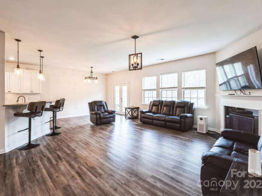 17712 Yarwill Court, Charlotte, NC 28278.  MLS# CAR4244525, YatesRealty ID 16095. 