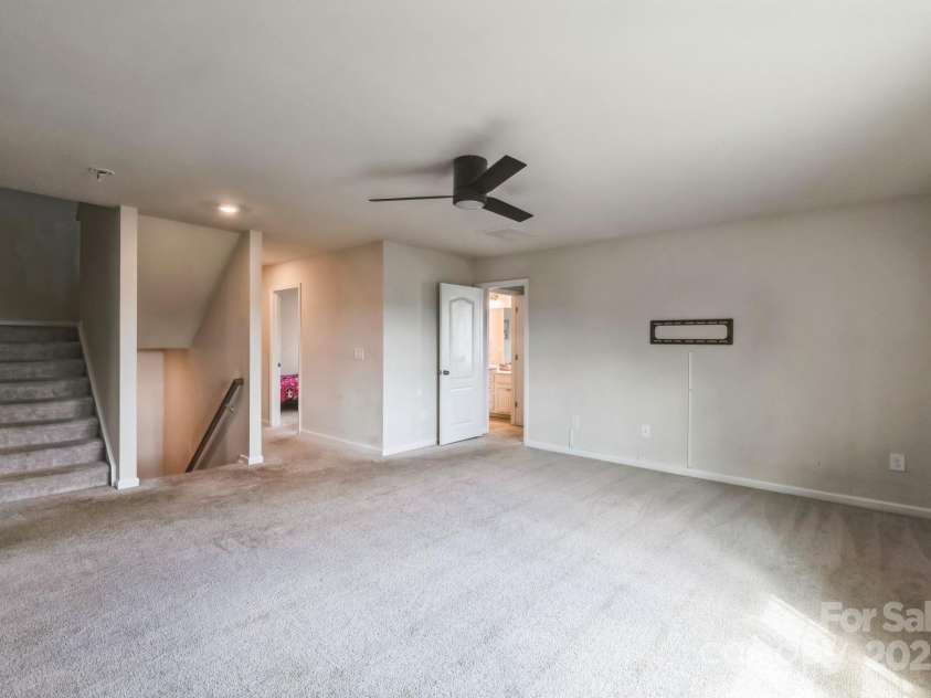 17712 Yarwill Court, Charlotte, NC 28278.  MLS# CAR4244525, YatesRealty ID 16095. 