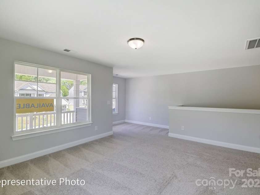 6027 Veld Court, Charlotte, NC 28215.  MLS# CAR4257024, YatesRealty ID 16096. 