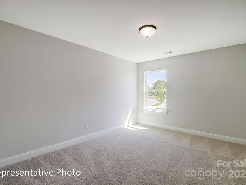 6027 Veld Court, Charlotte, NC 28215.  MLS# CAR4257024, YatesRealty ID 16096. 