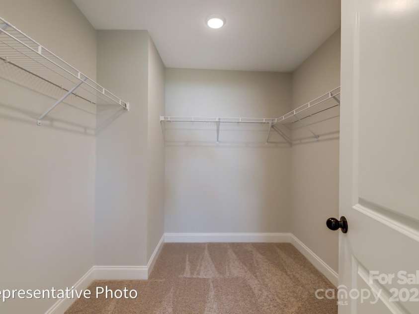 6027 Veld Court, Charlotte, NC 28215.  MLS# CAR4257024, YatesRealty ID 16096. WIC