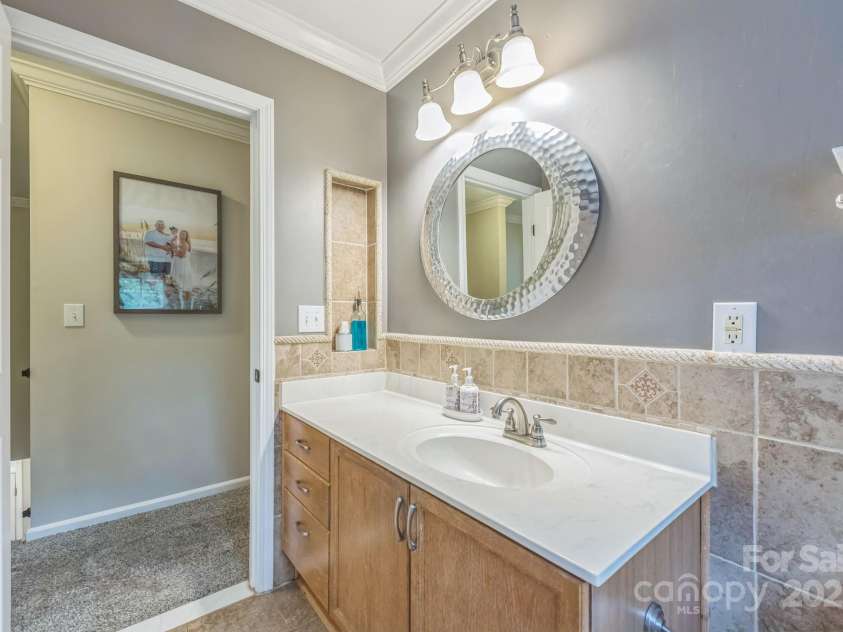 13312 Edgetree Drive, Pineville, NC 28134.  MLS# CAR4251843, YatesRealty ID 16097. 