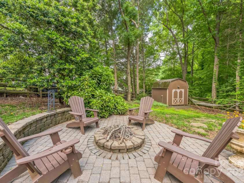 13312 Edgetree Drive, Pineville, NC 28134.  MLS# CAR4251843, YatesRealty ID 16097. 