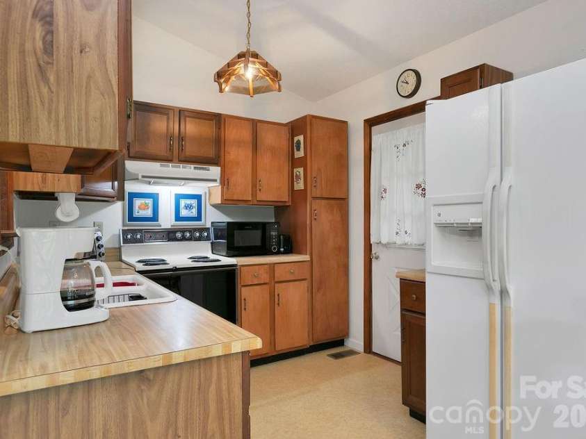 108 Easy Street, Cedar Mountain, NC 28718.  MLS# CAR4401846, YatesRealty ID 161. 
