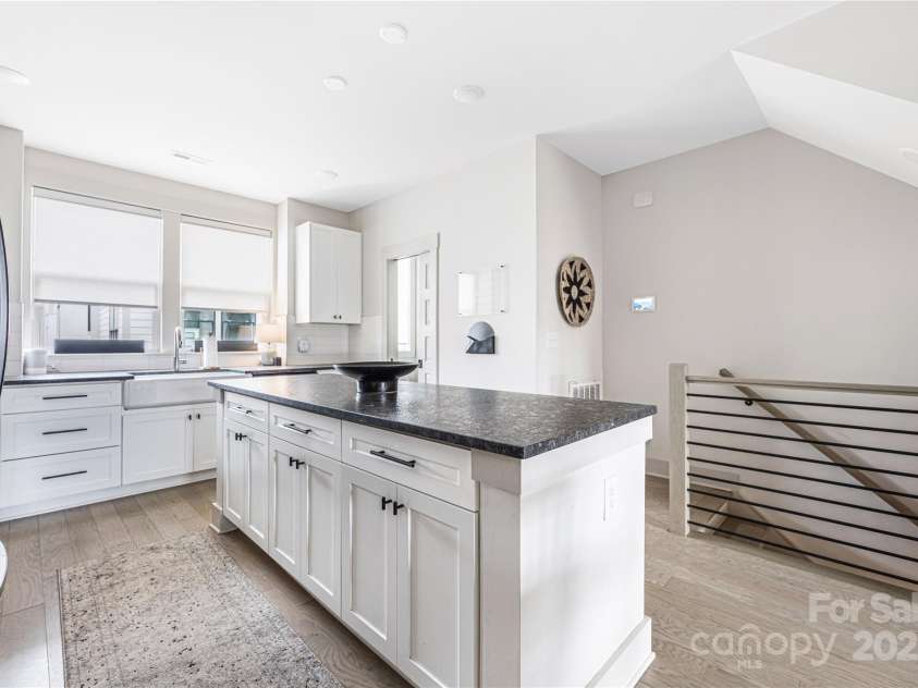 1108 Wesley Terrace Avenue, Charlotte, NC 28208.  MLS# CAR4221537, YatesRealty ID 1610. 