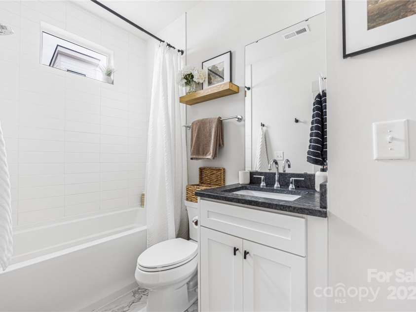 1108 Wesley Terrace Avenue, Charlotte, NC 28208.  MLS# CAR4221537, YatesRealty ID 1610. 