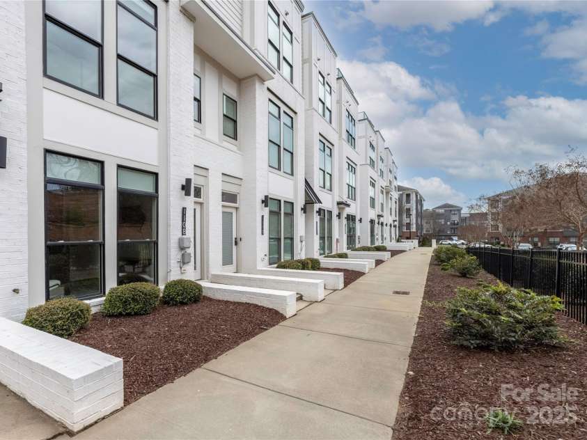 1108 Wesley Terrace Avenue, Charlotte, NC 28208.  MLS# CAR4221537, YatesRealty ID 1610. 