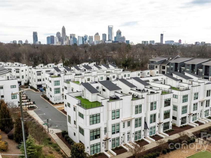 1108 Wesley Terrace Avenue, Charlotte, NC 28208.  MLS# CAR4221537, YatesRealty ID 1610. 