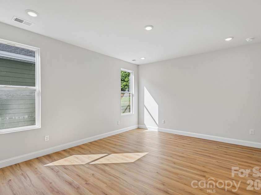 534 Tates Trail, Gastonia, NC 28056.  MLS# CAR4368562, YatesRealty ID 16101. 