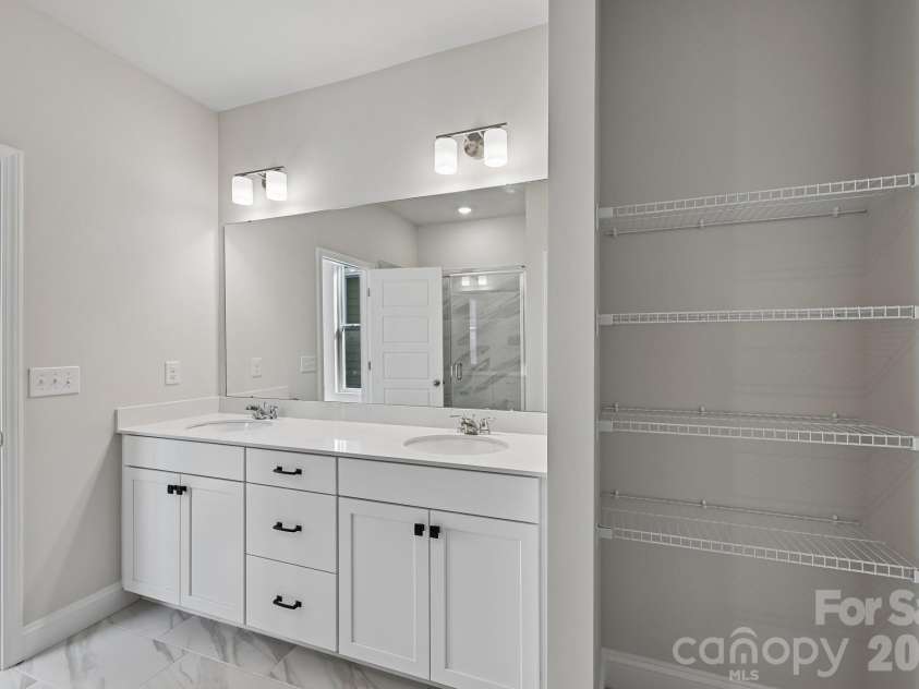 534 Tates Trail, Gastonia, NC 28056.  MLS# CAR4368562, YatesRealty ID 16101. 