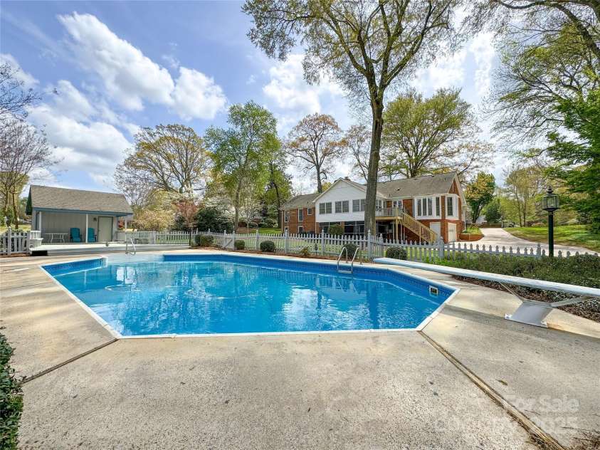 12011 Stoney Meadow Drive, Mint Hill, NC 28227.  MLS# CAR4240871, YatesRealty ID 16104. 