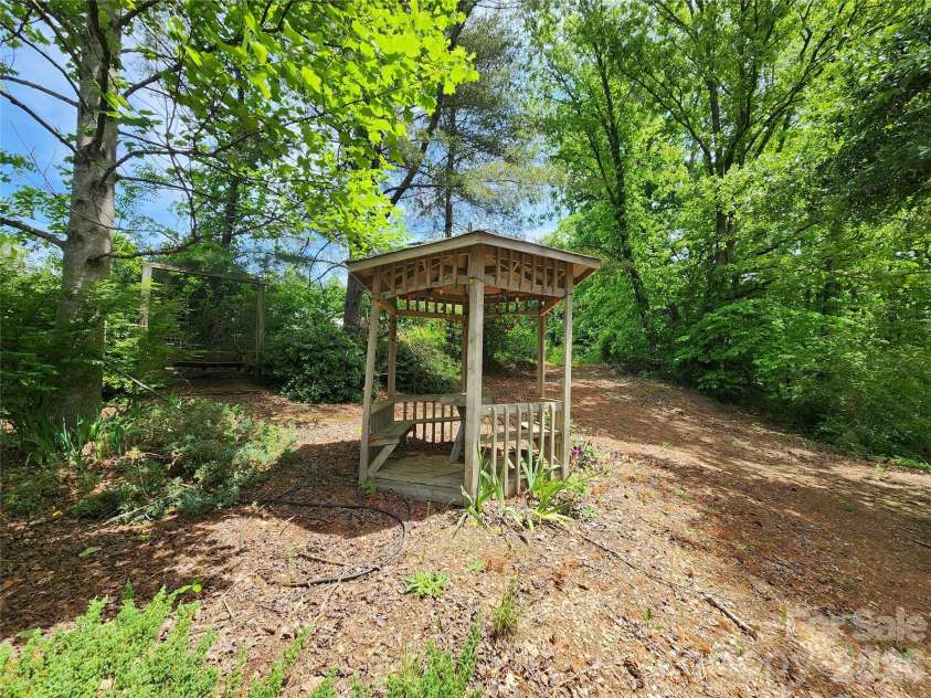 130 Susan Road, Casar, NC 28020.  MLS# CAR4258086, YatesRealty ID 16104. 