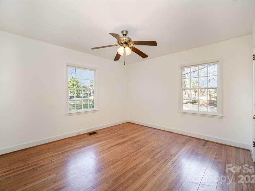 1601 South Point Road, Belmont, NC 28012.  MLS# CAR4226127, YatesRealty ID 16105. 