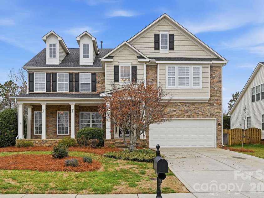 8116 Madrigal Court, Waxhaw, NC 28173.  MLS# CAR4347745, YatesRealty ID 16106. 