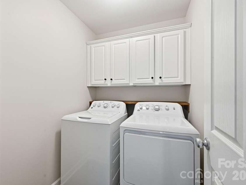 8116 Madrigal Court, Waxhaw, NC 28173.  MLS# CAR4347745, YatesRealty ID 16106. 