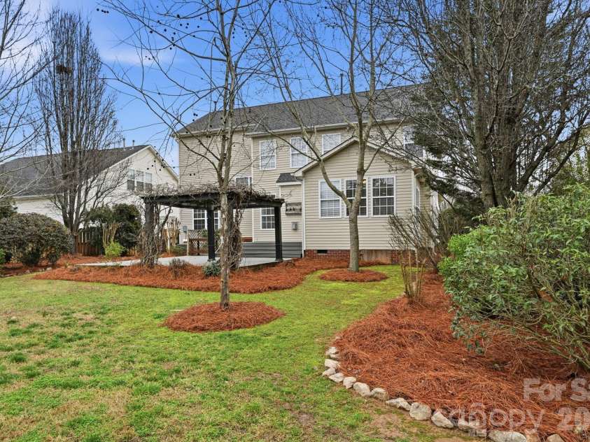 8116 Madrigal Court, Waxhaw, NC 28173.  MLS# CAR4347745, YatesRealty ID 16106. 