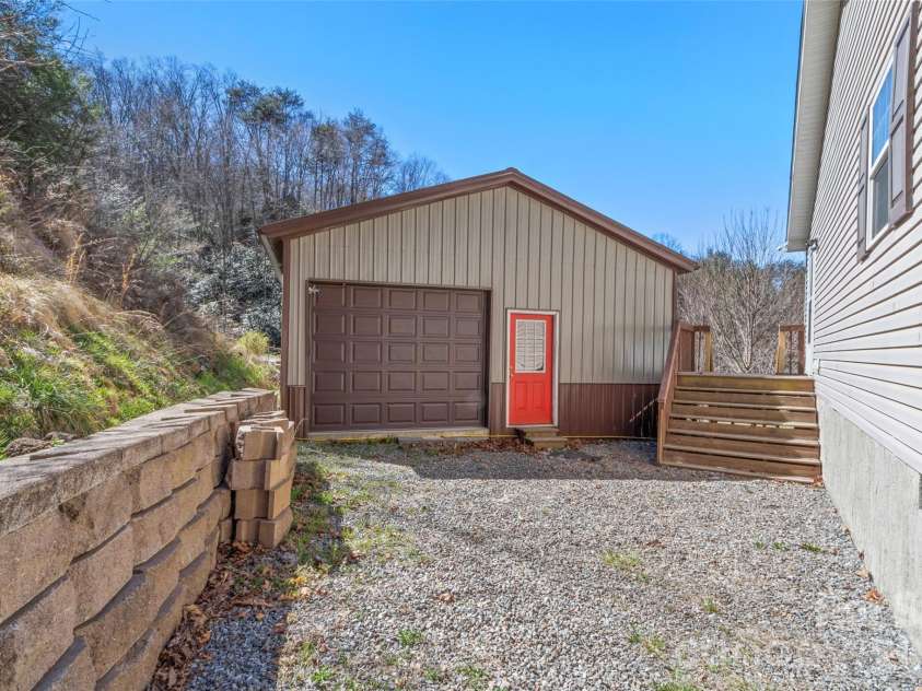 695 Johnson Farm Road, Canton, NC 28716.  MLS# CAR4359837, YatesRealty ID 16107. 