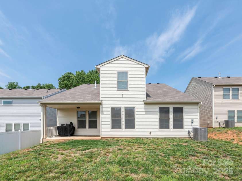 805 Old Little Rock Road, Charlotte, NC 28214.  MLS# CAR4259723, YatesRealty ID 16107. Backyard & covered patio