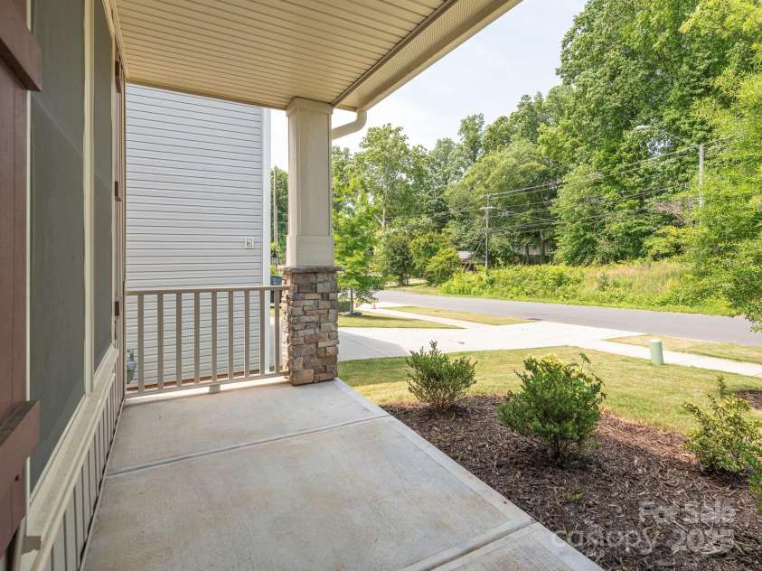 805 Old Little Rock Road, Charlotte, NC 28214.  MLS# CAR4259723, YatesRealty ID 16107. Front Porch