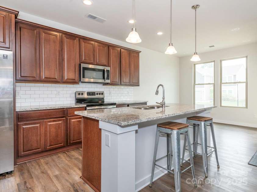 805 Old Little Rock Road, Charlotte, NC 28214.  MLS# CAR4259723, YatesRealty ID 16107. Kitchen