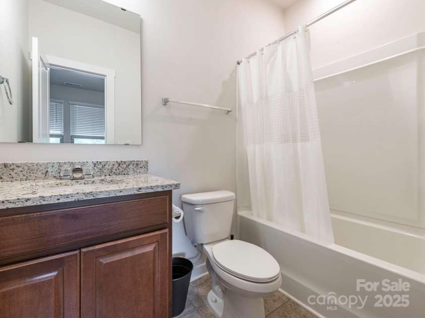 805 Old Little Rock Road, Charlotte, NC 28214.  MLS# CAR4259723, YatesRealty ID 16107. Main level Bathroom 2