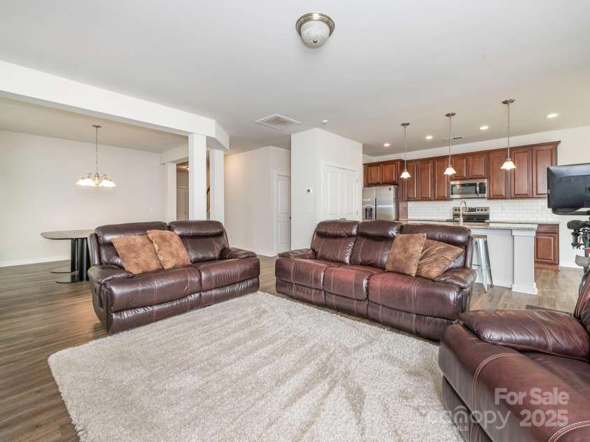 805 Old Little Rock Road, Charlotte, NC 28214.  MLS# CAR4259723, YatesRealty ID 16107. Open living kitchen & dining