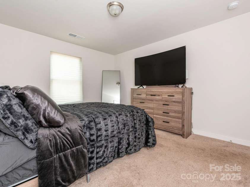 805 Old Little Rock Road, Charlotte, NC 28214.  MLS# CAR4259723, YatesRealty ID 16107. Upstairs bedroom 3