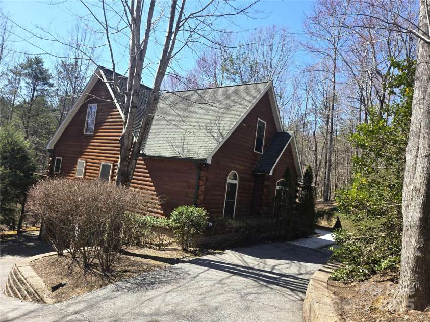 139 Wilkerson Court, Lake Lure, NC 28746.  MLS# CAR4233484, YatesRealty ID 16108. 