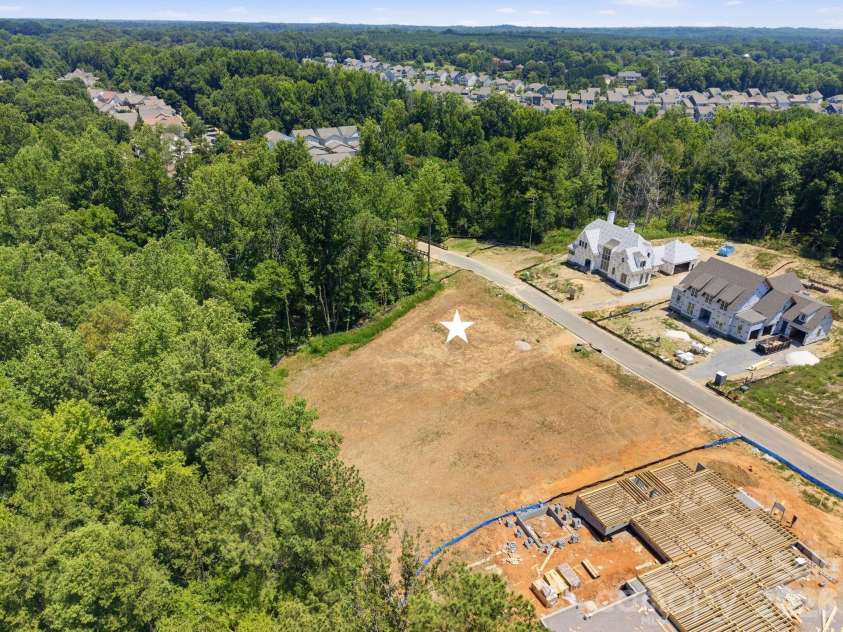 1400 Samuel Spencer Parkway, Davidson, NC 28036.  MLS# CAR4400407, YatesRealty ID 16108. 
