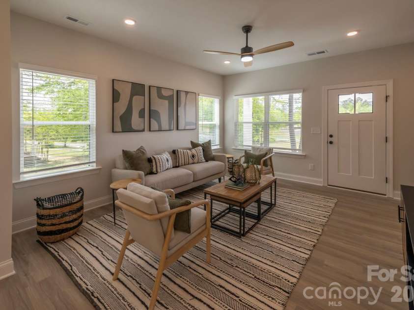 7813 Benning Street, Charlotte, NC 28216.  MLS# CAR4361877, YatesRealty ID 16109. 