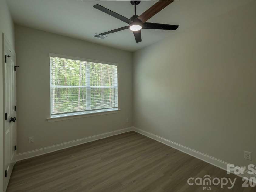 7813 Benning Street, Charlotte, NC 28216.  MLS# CAR4361877, YatesRealty ID 16109. 