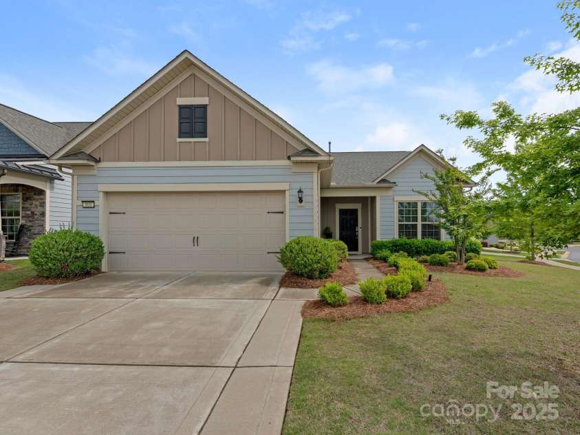 804 Birdsong Way, Fort Mill, SC 29715.  MLS# CAR4244710, YatesRealty ID 16109. 