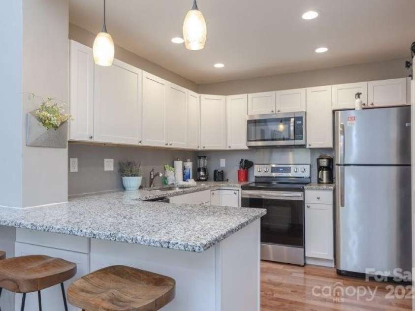 147 Lake Drive, Lake Lure, NC 28746.  MLS# CAR4221917, YatesRealty ID 16111. 