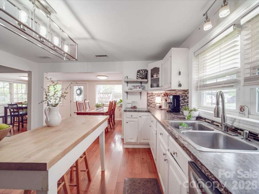 8601 Ansonville Polkton Road, Polkton, NC 28135.  MLS# CAR4244538, YatesRealty ID 16112. 