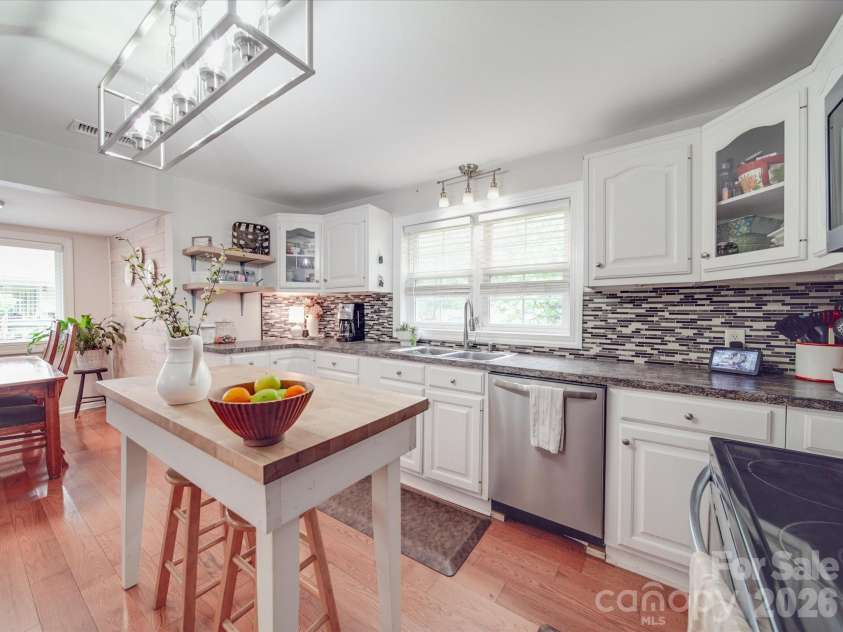 8601 Ansonville Polkton Road, Polkton, NC 28135.  MLS# CAR4244538, YatesRealty ID 16112. 