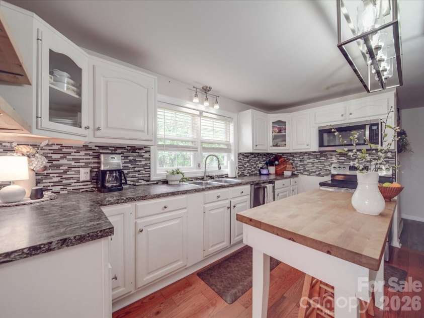 8601 Ansonville Polkton Road, Polkton, NC 28135.  MLS# CAR4244538, YatesRealty ID 16112. 