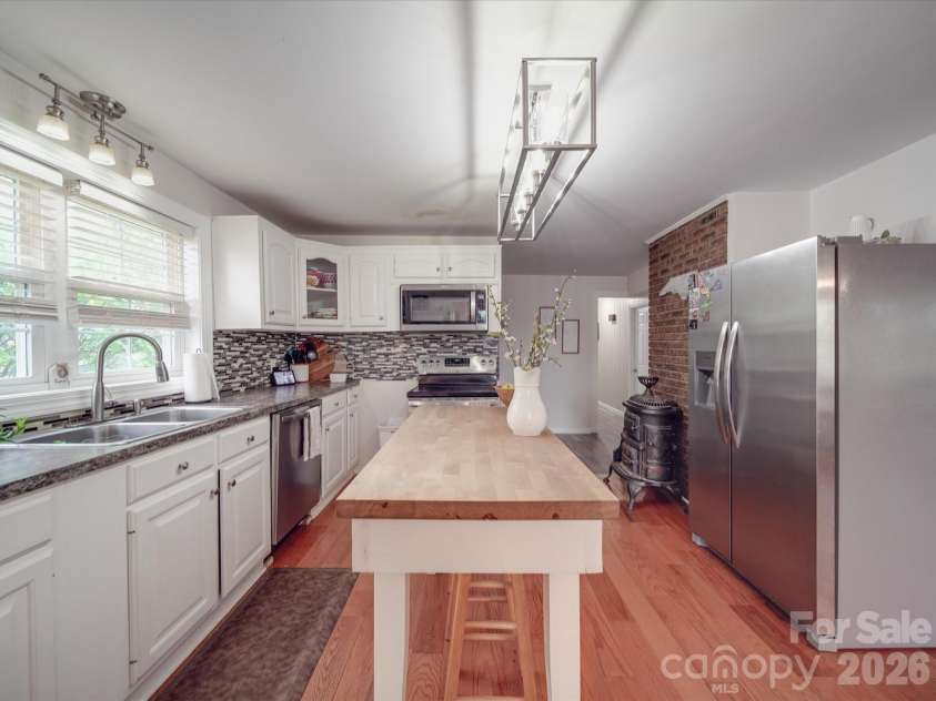 8601 Ansonville Polkton Road, Polkton, NC 28135.  MLS# CAR4244538, YatesRealty ID 16112. 