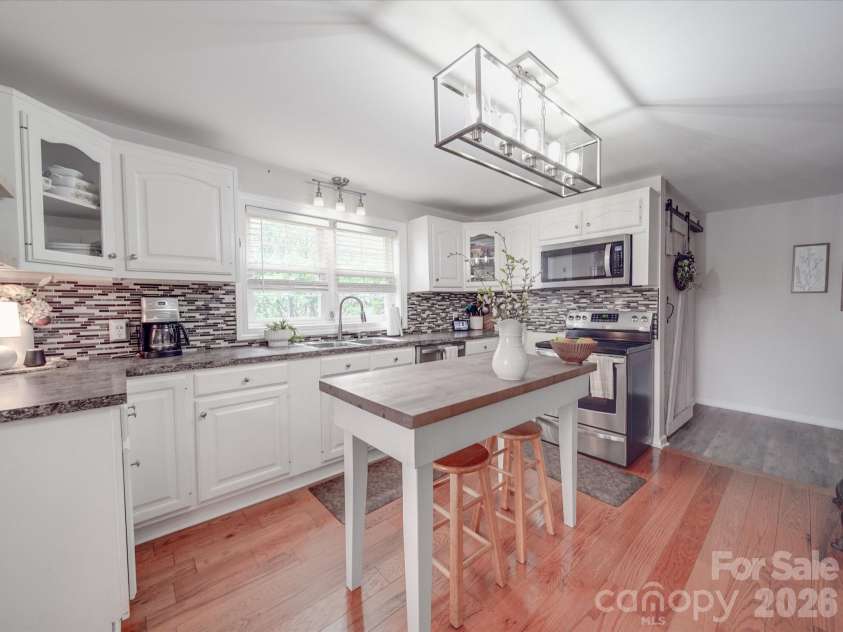 8601 Ansonville Polkton Road, Polkton, NC 28135.  MLS# CAR4244538, YatesRealty ID 16112. 
