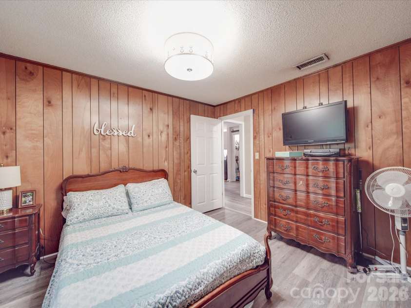8601 Ansonville Polkton Road, Polkton, NC 28135.  MLS# CAR4244538, YatesRealty ID 16112. 