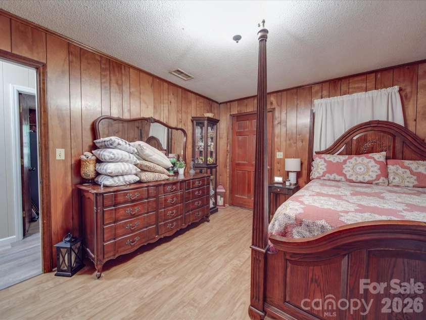 8601 Ansonville Polkton Road, Polkton, NC 28135.  MLS# CAR4244538, YatesRealty ID 16112. 