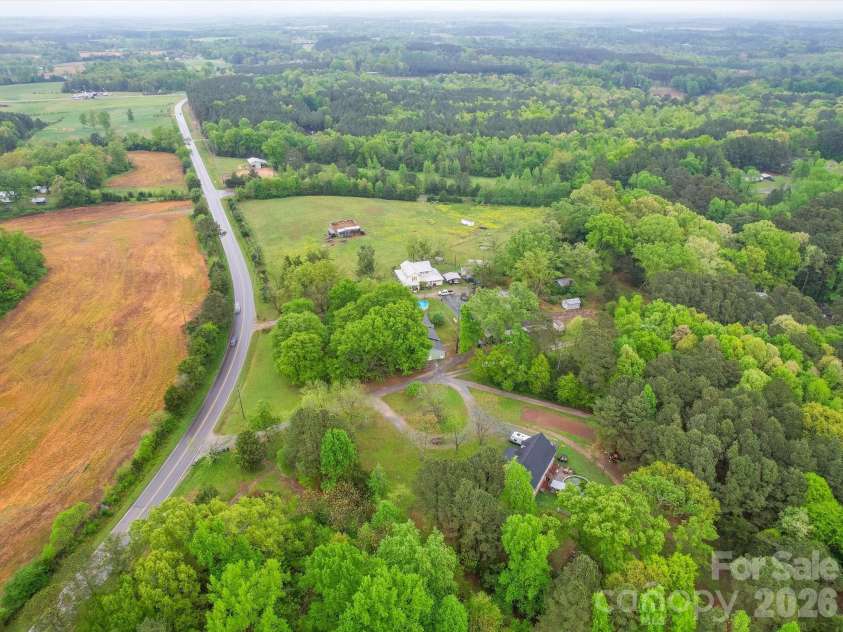 8601 Ansonville Polkton Road, Polkton, NC 28135.  MLS# CAR4244538, YatesRealty ID 16112. 