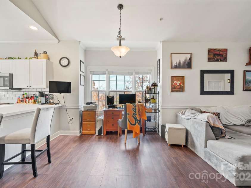 8931 Meadow Vista Road, Charlotte, NC 28213.  MLS# CAR4203743, YatesRealty ID 16114. 