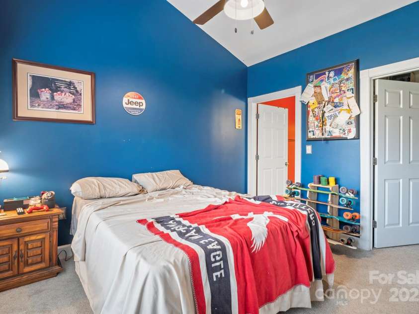 8931 Meadow Vista Road, Charlotte, NC 28213.  MLS# CAR4203743, YatesRealty ID 16114. 