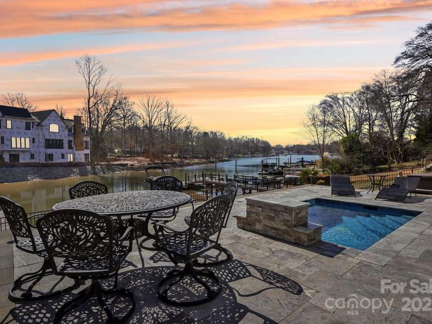 21610 Rio Oro Drive, Cornelius, NC 28031.  MLS# CAR4258966, YatesRealty ID 16116. 