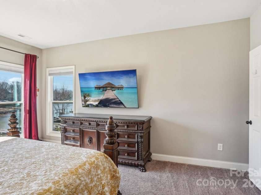 21610 Rio Oro Drive, Cornelius, NC 28031.  MLS# CAR4258966, YatesRealty ID 16116. 