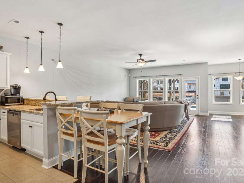 21610 Rio Oro Drive, Cornelius, NC 28031.  MLS# CAR4258966, YatesRealty ID 16116. 