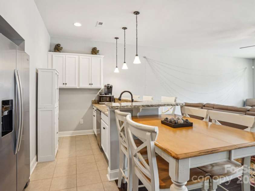 21610 Rio Oro Drive, Cornelius, NC 28031.  MLS# CAR4258966, YatesRealty ID 16116. 