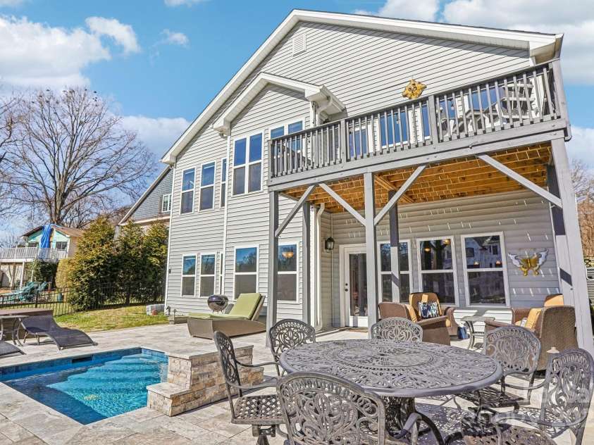 21610 Rio Oro Drive, Cornelius, NC 28031.  MLS# CAR4258966, YatesRealty ID 16116. 