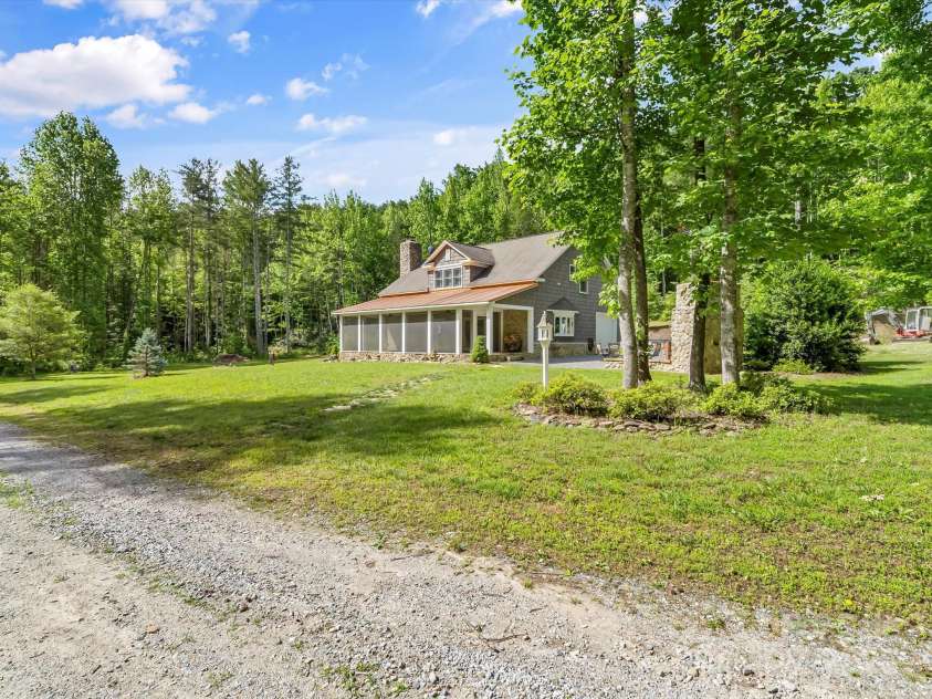 4290 Black Bear Trail, Morganton, NC 28655.  MLS# CAR4258789, YatesRealty ID 16117. 